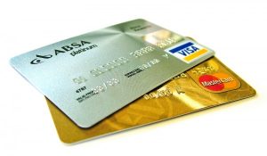 karta kredytowa a debetowa